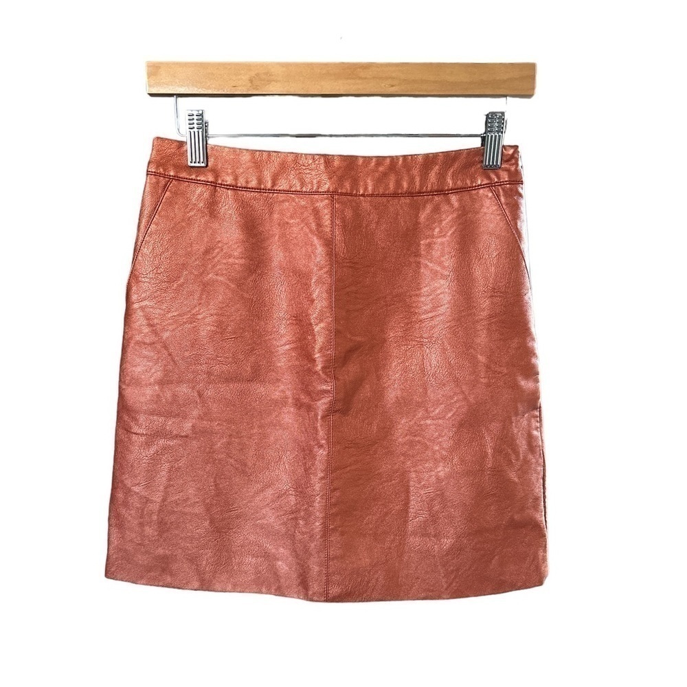 Topshop Copper Metallic Faux Leather Mini Skirt Size: 4
